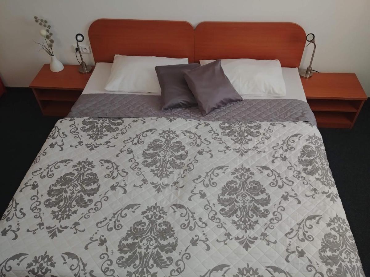 Penzion Helios Bratislava Dış mekan fotoğraf